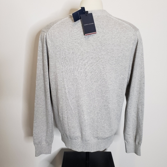 Tommy Hilfiger Men's Button Down Regular Fit Solid Cardigan Sweater Sz XL Gray - Picture 4 of 11